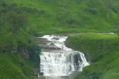 Sri-Lanka-tour-packages-ramolankatours-round-tour-St.-Clairs-water-fall